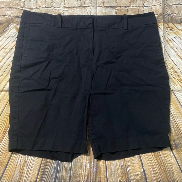 Ann Taylor Black Cotton Chino Bermuda Shorts - Picture 1 of 4